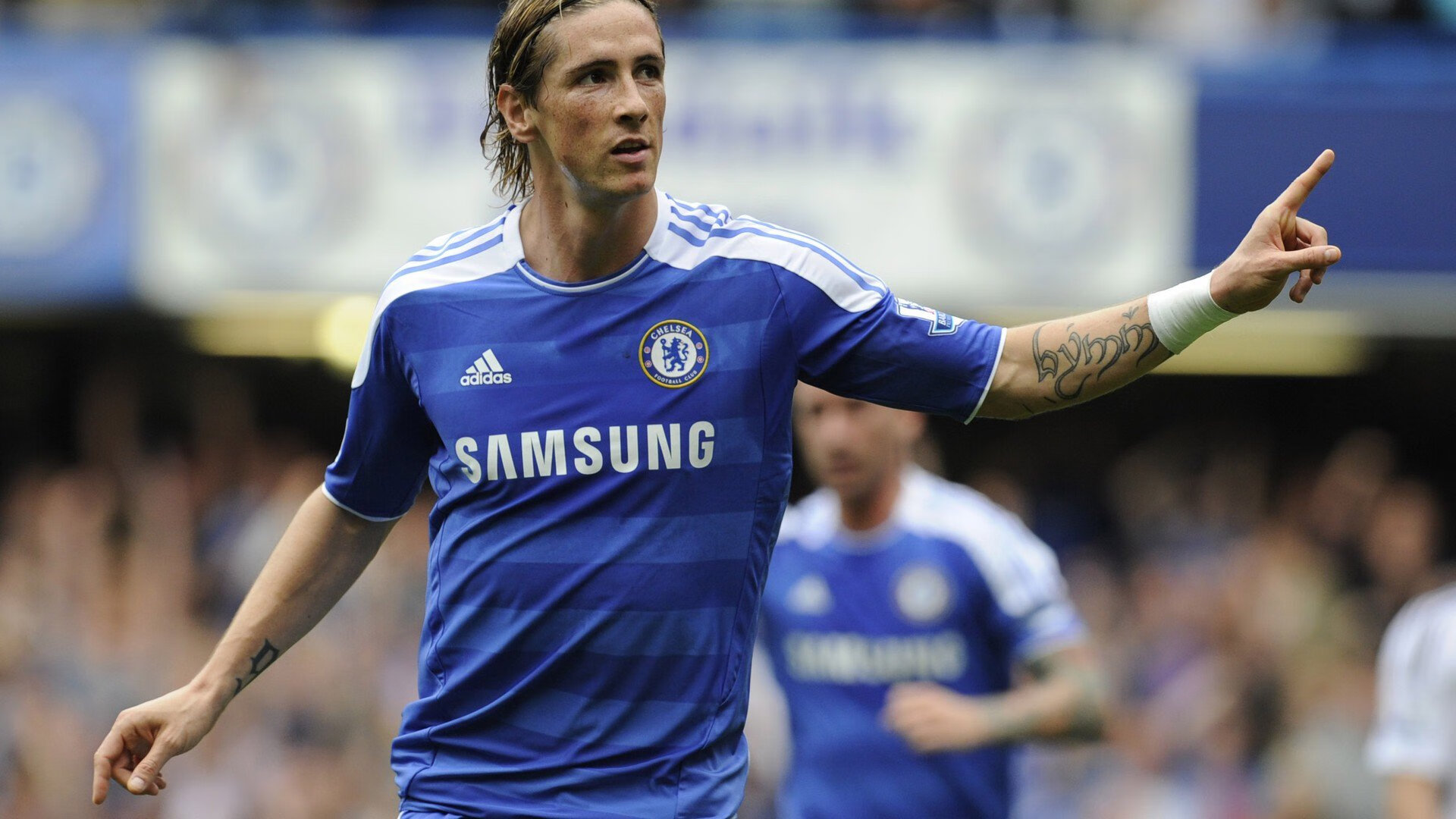 孔德关键战不手软,曼联防线在蓝军风暴中淬火重生