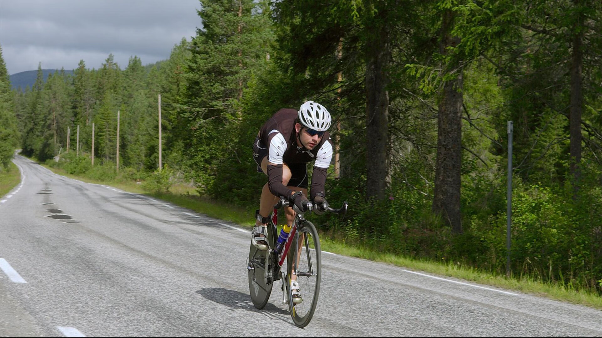 开云体育app-F1年度争冠之夜，福登数据全面爆炸，当绿茵场与赛道共享同一种心跳