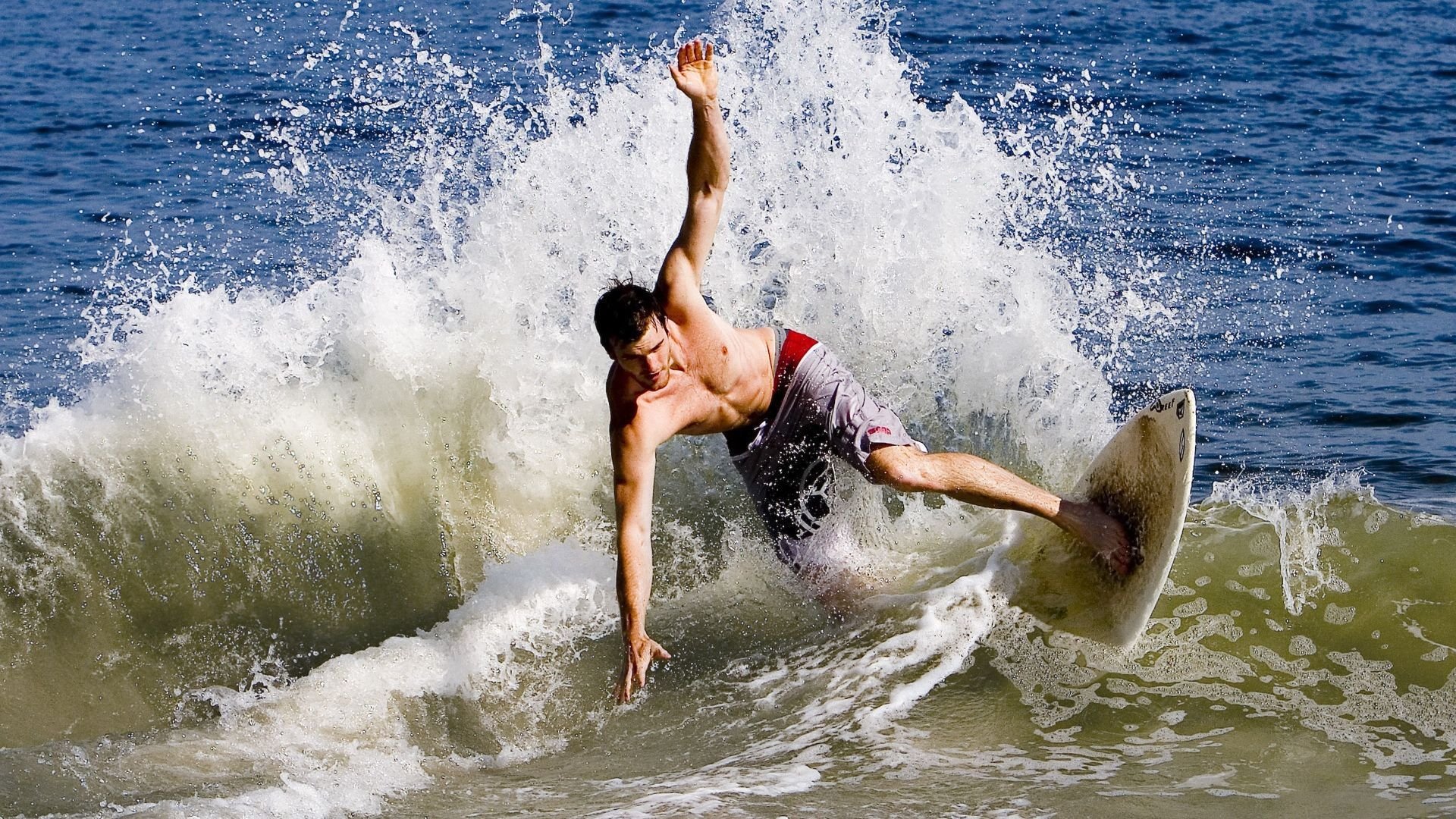 绝境重生，灰熊抢七狂胜背后的钢铁意志